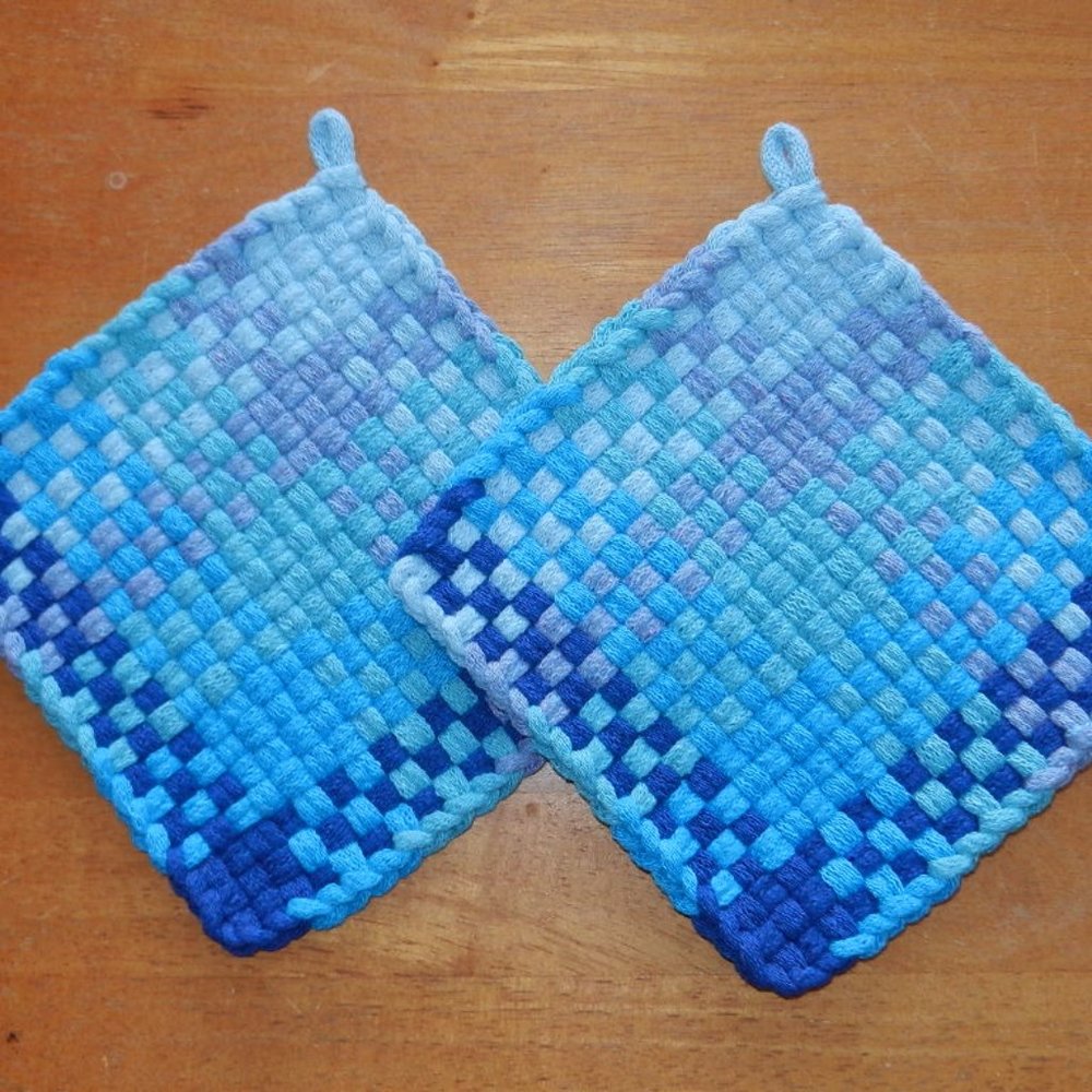 Set of 2 Handmade Artisan Woven Loomed Blue Ombre Potholders Hot Pads Trivets